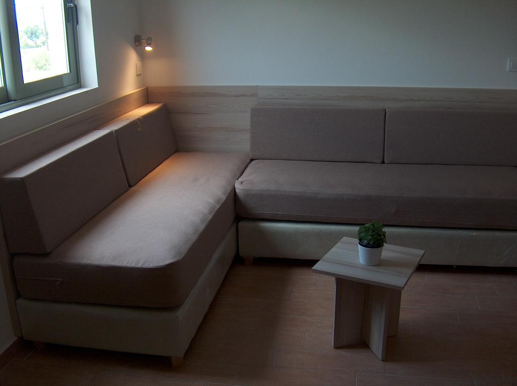 Gerona Mare Apartments Gerani  Habitación foto